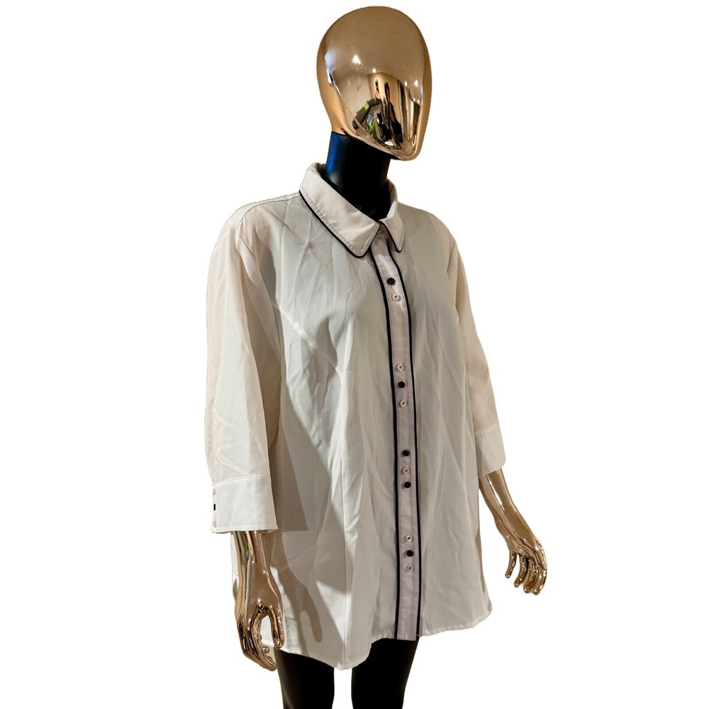 MAGGIE BARNES | Plus Size Button Down Top